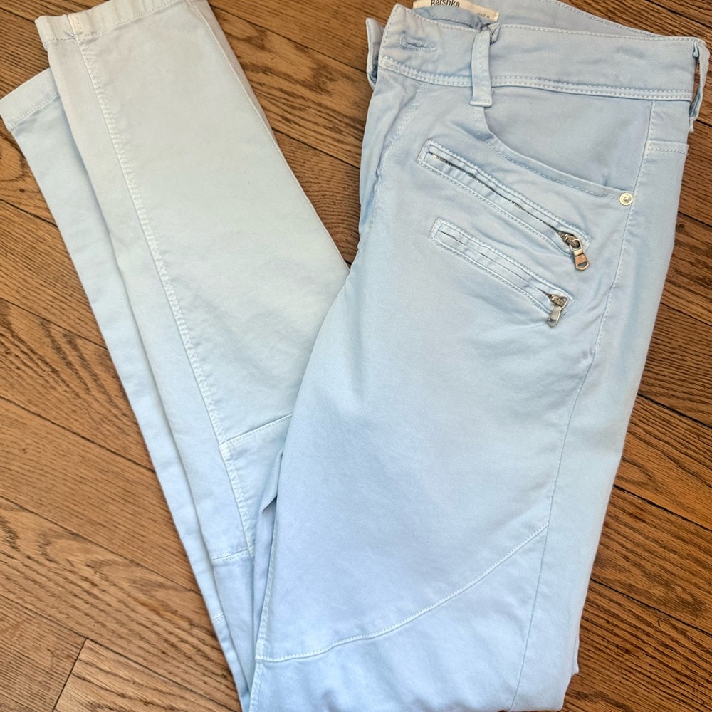 Bershka Sky Blue Skinny Jeans Moto detail NWT